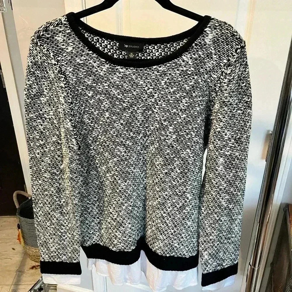 AB Studio Sweater - XL - Picture 1 of 7